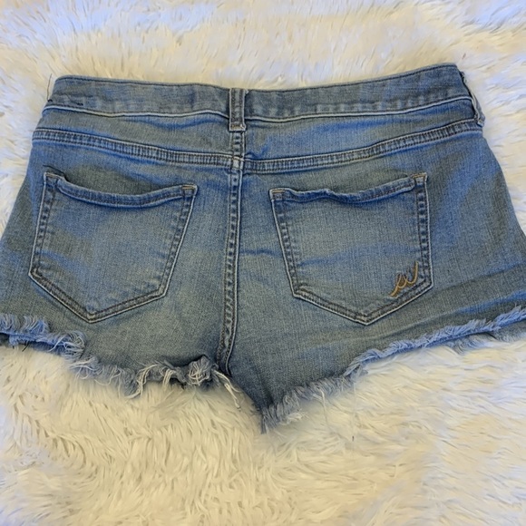 Express Cut Off Jean Shorts - Picture 5 of 13